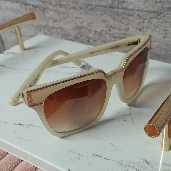 LAMB L.A.M.B Gwen Stefani Sunglasses & Case - Picture 8 of 10